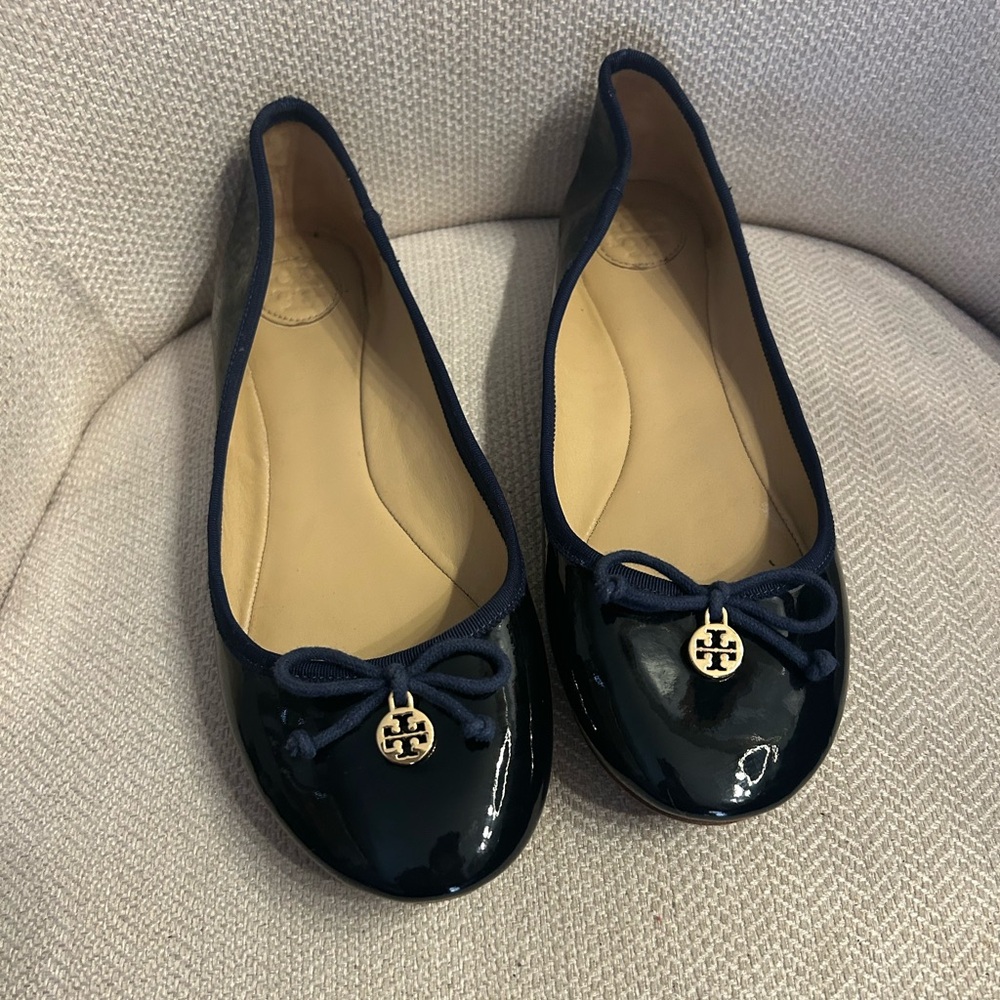 Tory Burch Navy Ballet Flat size 10